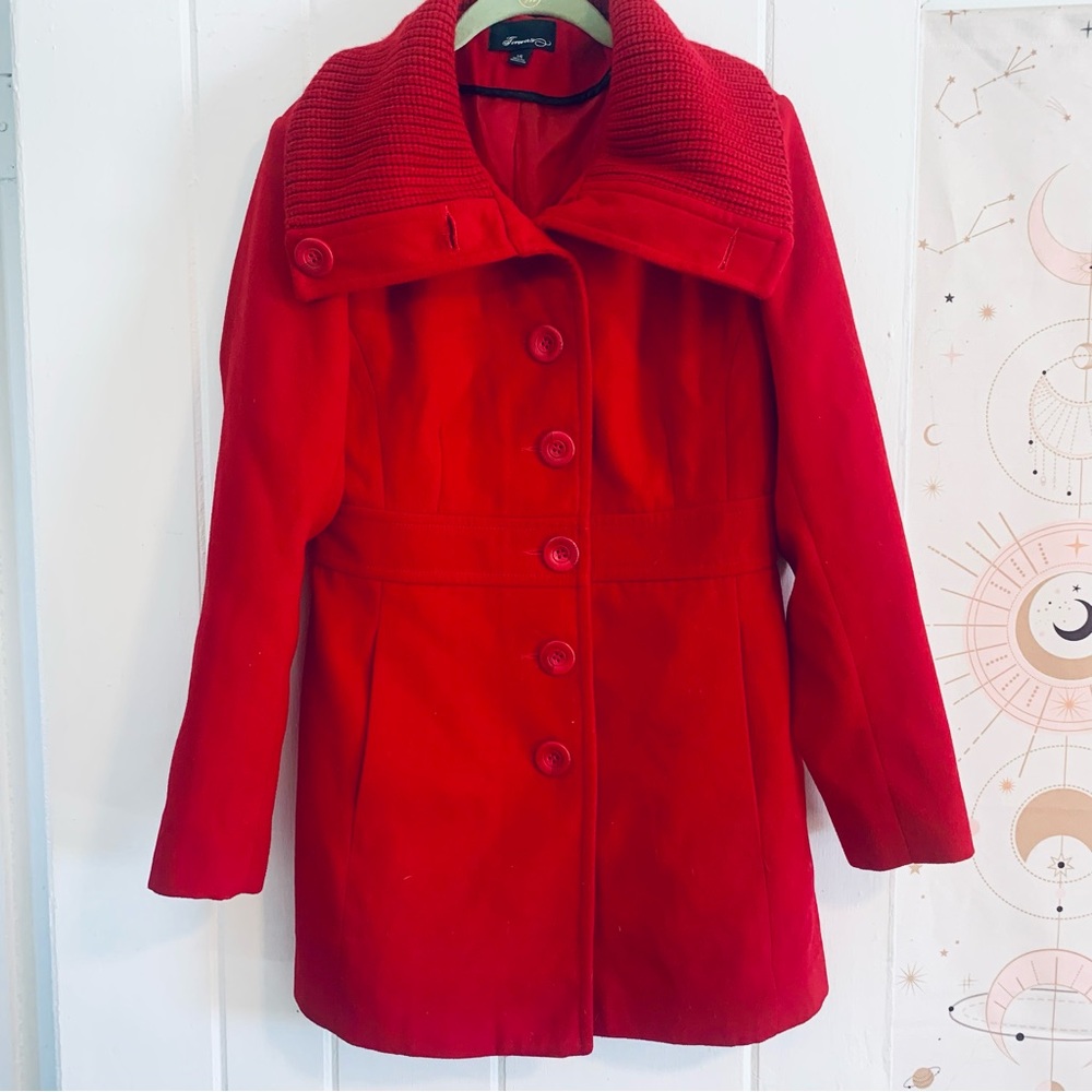 Forever 21 red button up, sweater collar coat Size L💫